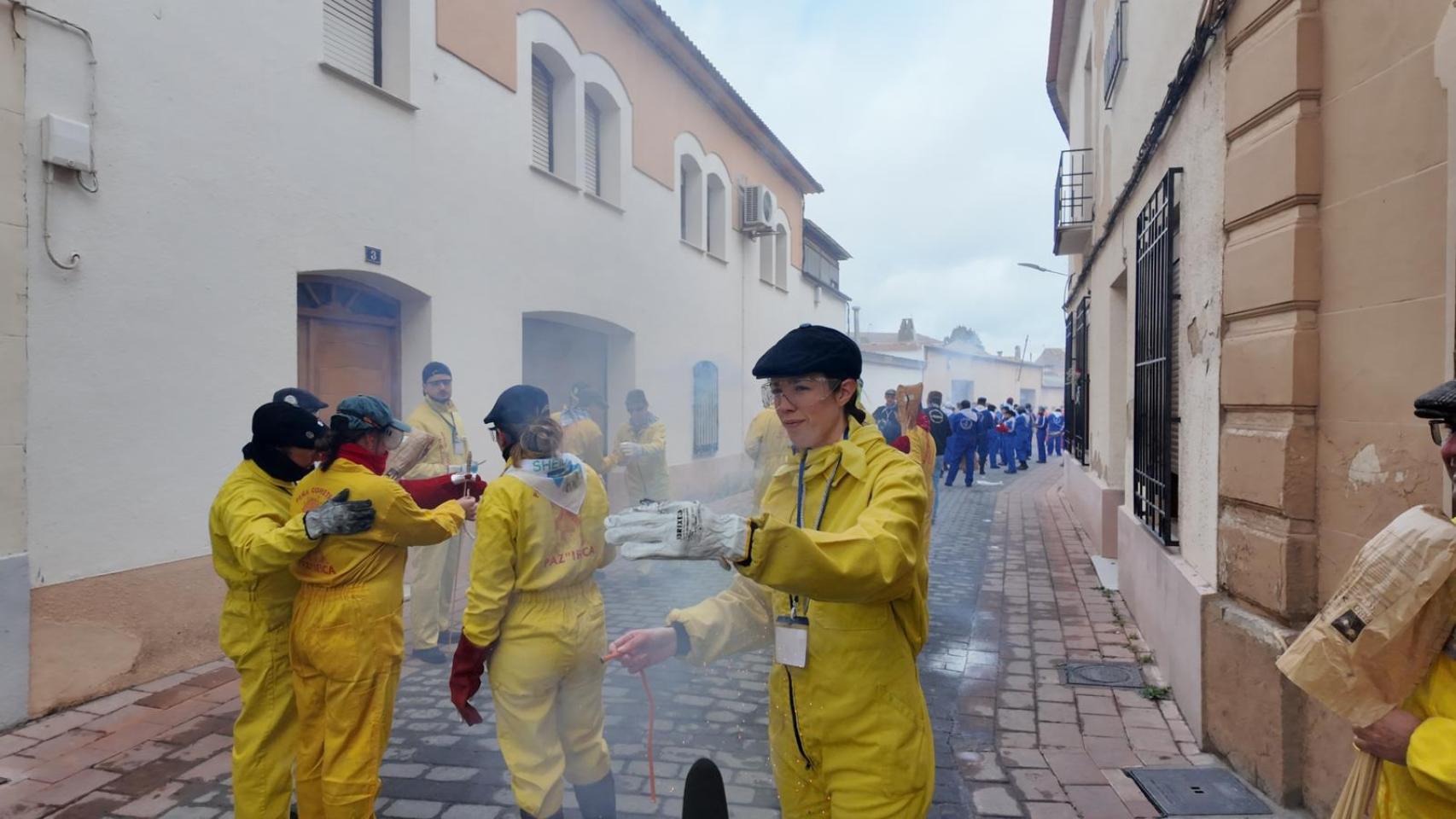 Lanzamiento de cohetes en las Paces de Villarta de San Juan (Ciudad Real).