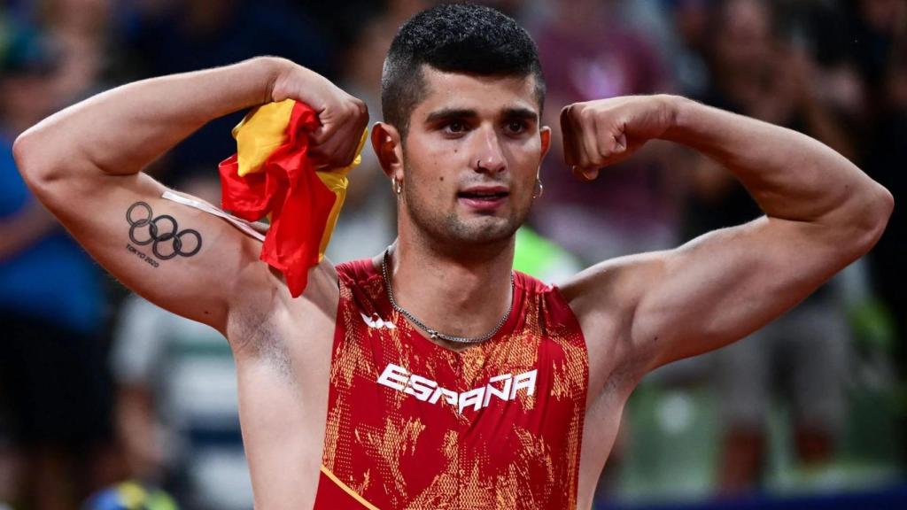 Asier Martínez celebra la victoria en el Campeonato de Europa.