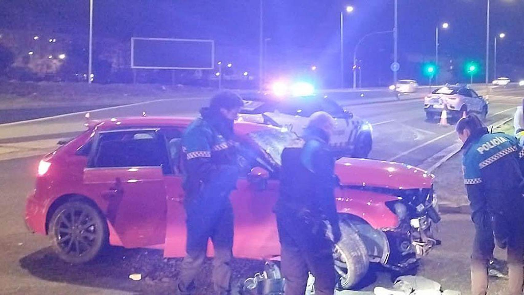 Imagen del vuelco en la VA-20 de Valladolid.