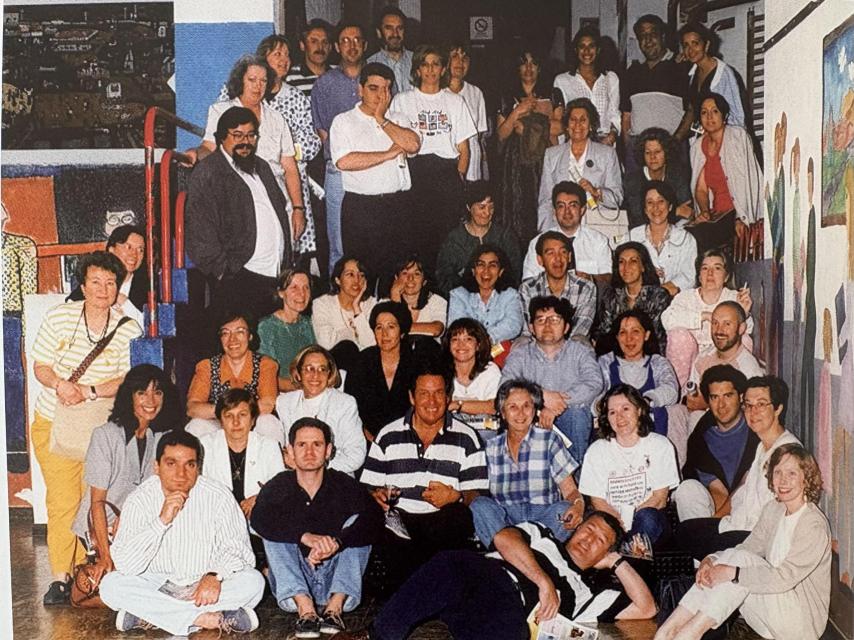 Plantilla de profesores de la Escola Rosalía de Castro en 1996.