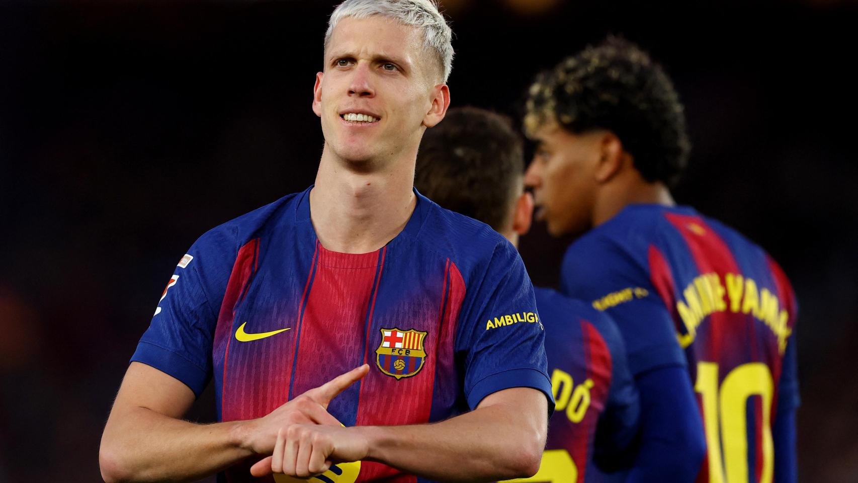 Dani Olmo celebra su gol contra el Oviedo.