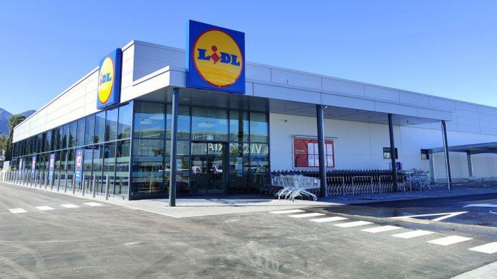 Fachada Lidl.