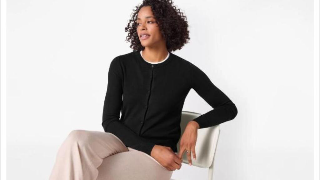 Cárdigan de punto fino para mujer.