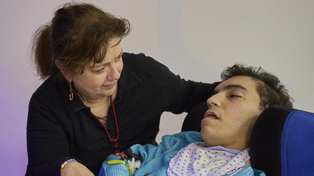 Magdalena García y su hijo Antonio.