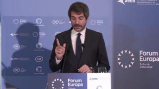 El ministro de Cultura y portavoz de Sumar, Ernest Urtasun, este lunes en un desayuno de Fórum Europa.