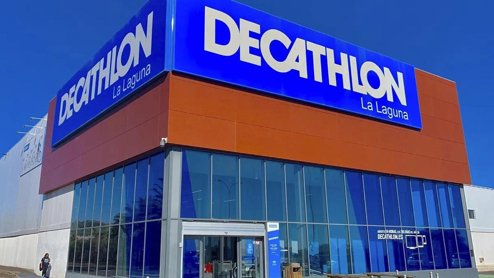 Fachada Decathlon.