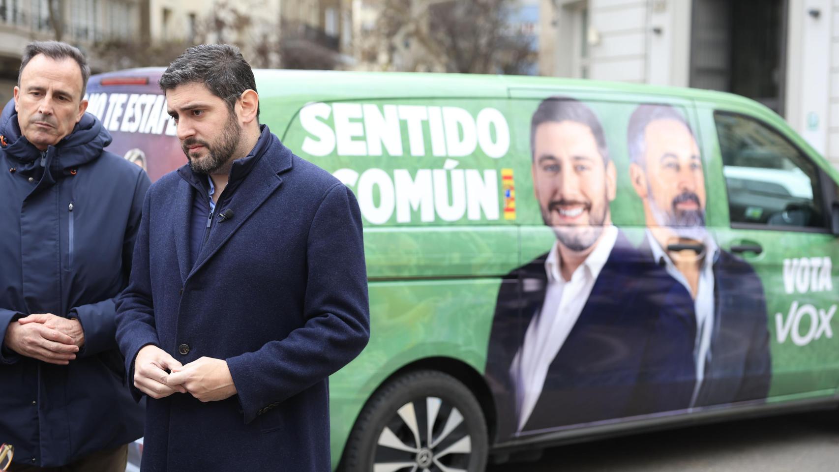 El candidato de Vox a la presidencia de Aragón, Alejandro Nolasco, este lunes en Zaragoza