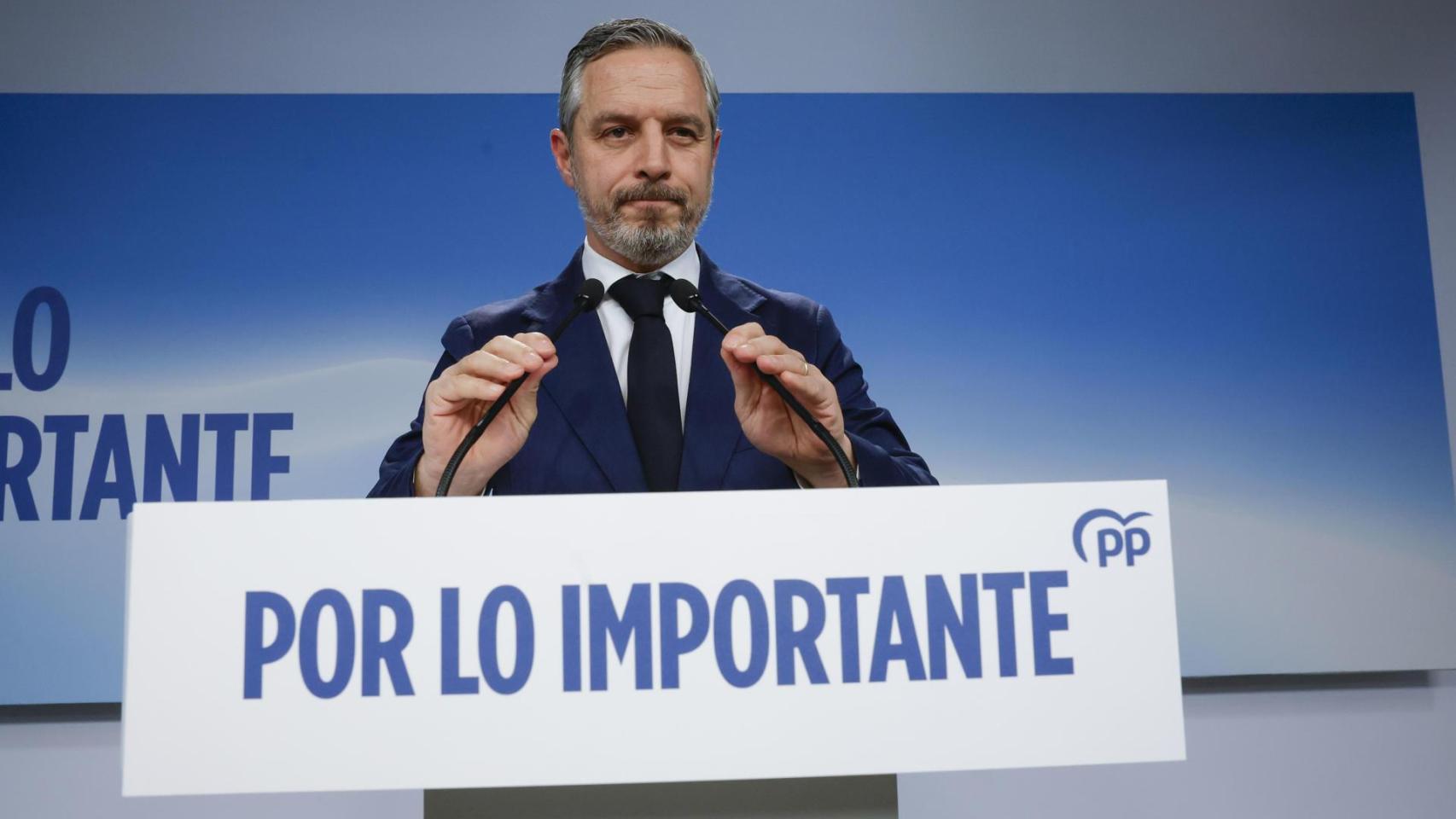 El vicesecretario del PP, Juan Bravo durante la rueda de prensa posterior a la reunión del Comité de Dirección del partido, este lunes en la sede de la calle Génova.