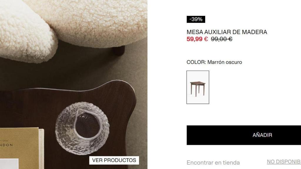 Mesa auxiliar de madera.