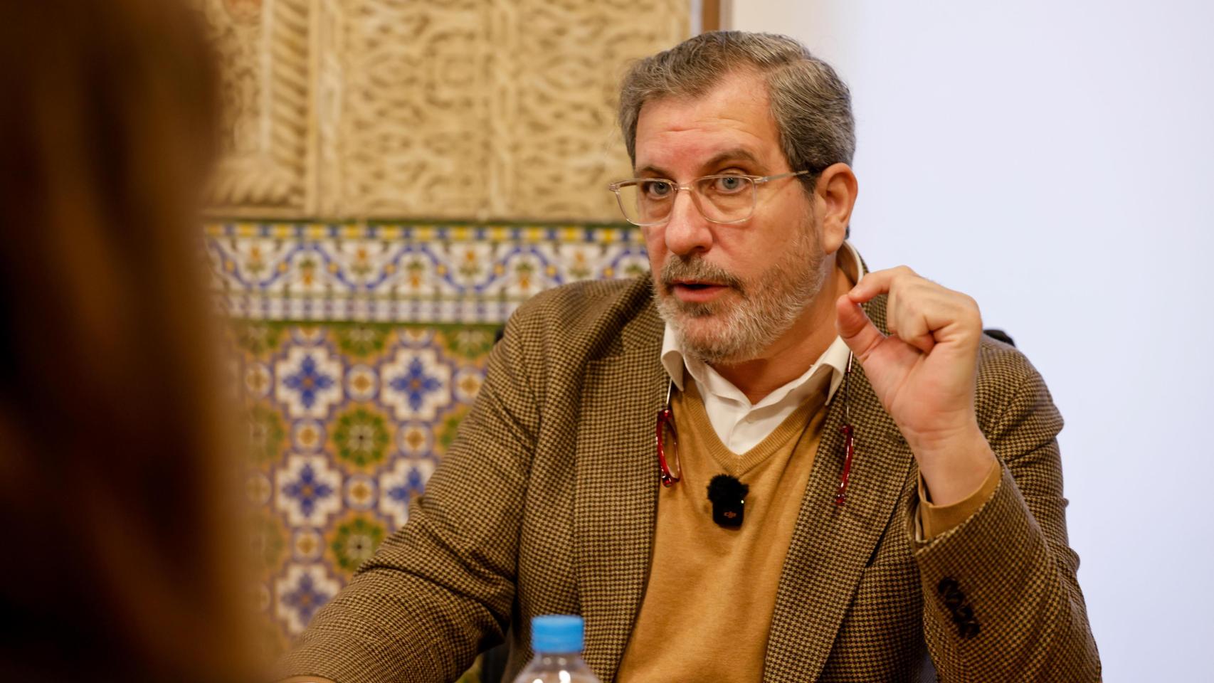 Manuel Madruga, secretario general de Fedeto, recibe a este periódico en la sede de la Patronal toledana en el paseo de Recaredo de la capital.