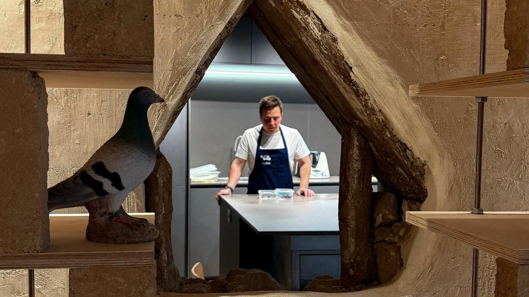 Miguel Caño en su restaurante Nublo.