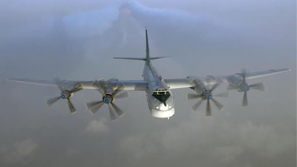 Bombardero Tu-95 de Rusia