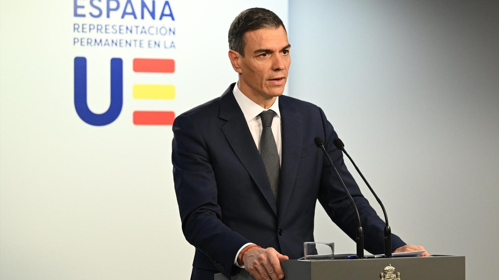 Sánchez anuncia un plan de ayudas a la movilidad eléctrica para pymes y autónomos dotado con 40 millones