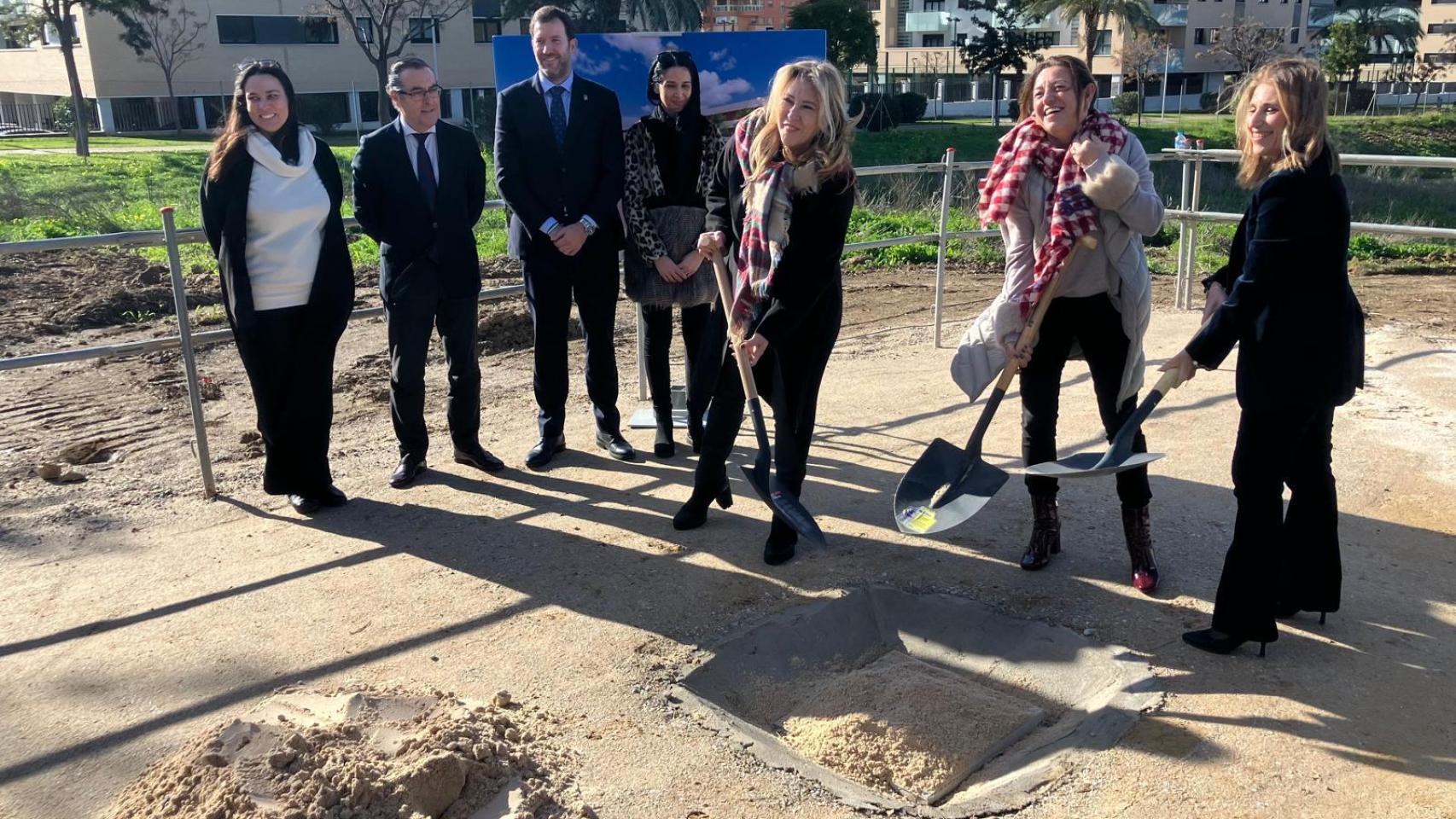 La primera piedra de un nuevo IES en Soliva.