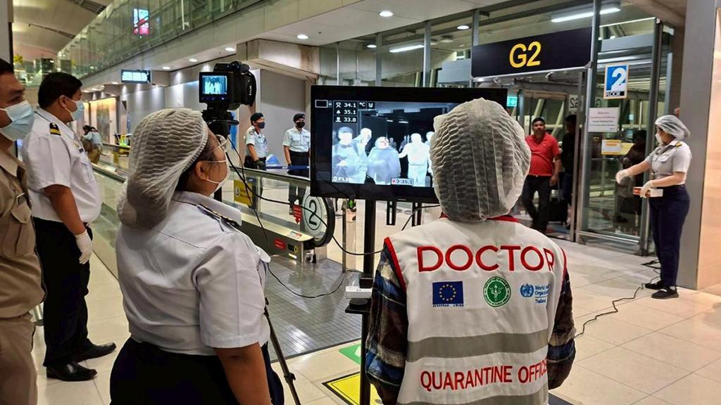Los puestos de control de enfermedades internacionales de Tailandia en los Aeropuertos Internacionales de Suvarnabhumi y Don Mueang comenzaron a implementar medidas de control sanitario para los vuelos procedentes de Bengala Occidental (India).