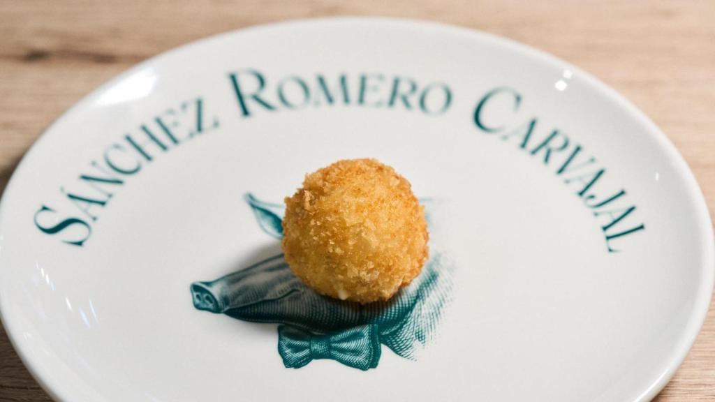 Croqueta ganadora de Alejandro Cano del Restaurante Salino.