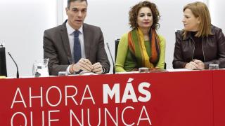 Sánchez recurre al “papeles para todos” en plena crisis por los muertos de los trenes y alimenta a Vox ante las urnas