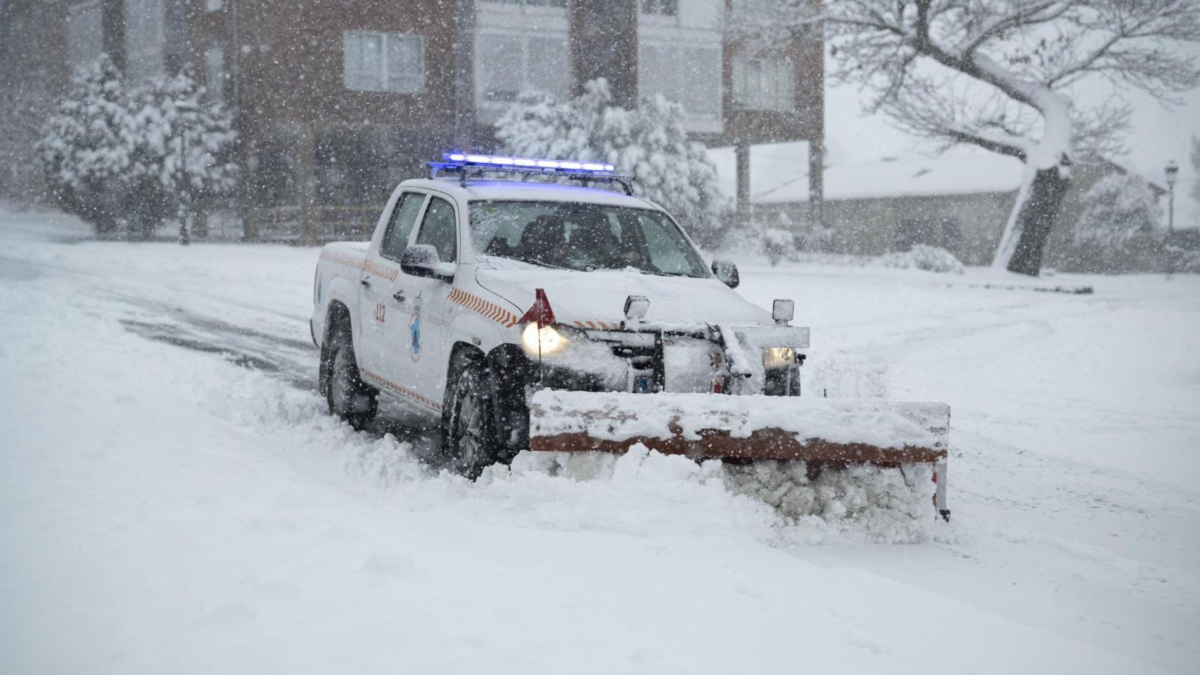 Ya es oficial: la borrasca Joseph activa avisos en toda España de la Aemet por 300 l/m2 de lluvia torrencial y nieve a 500 metros