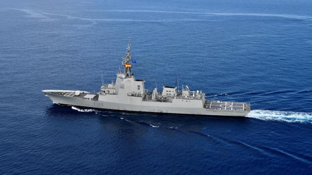 Fragata 'Cristóbal Colón' (F-105) de la Armada