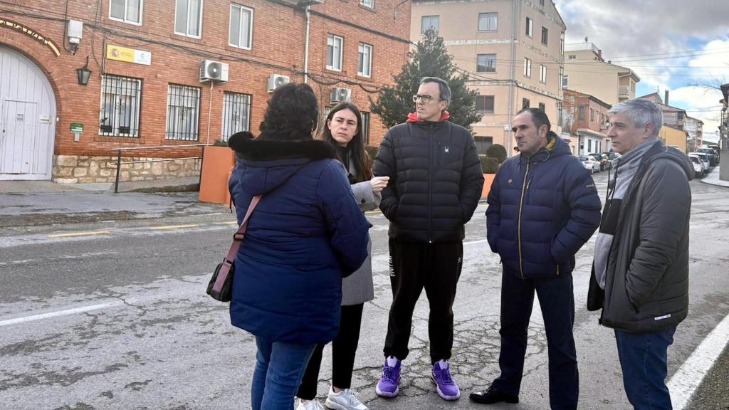 Cristina Navarro con candidatos y cargos PAR en Calamocha.