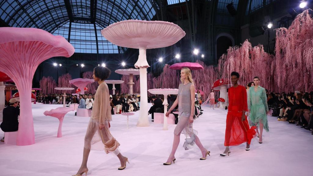 Presentación de Chanel SS26 en el Grand Palais.