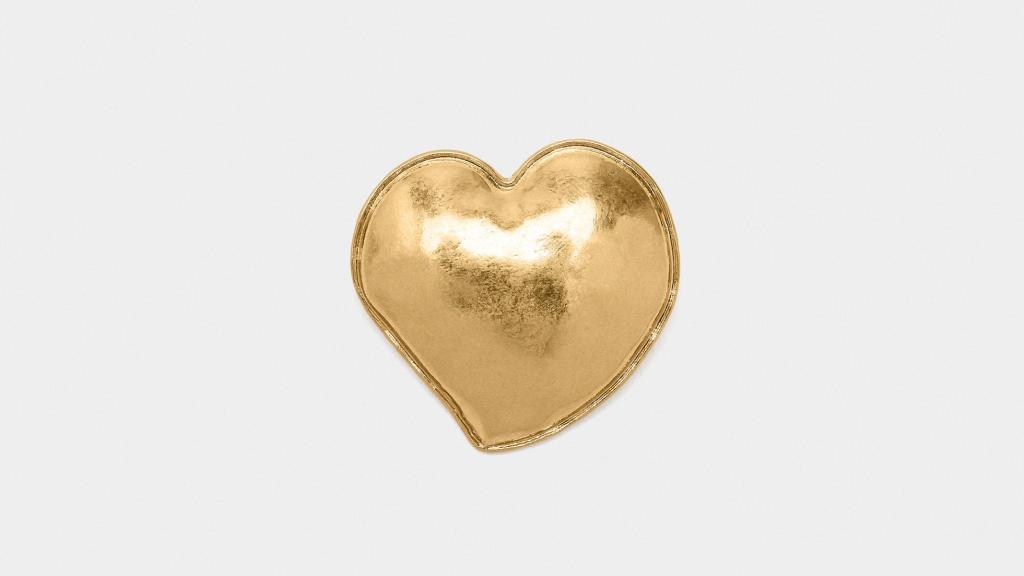 Broche con forma de corazón (6,99 €) de Parfois.
