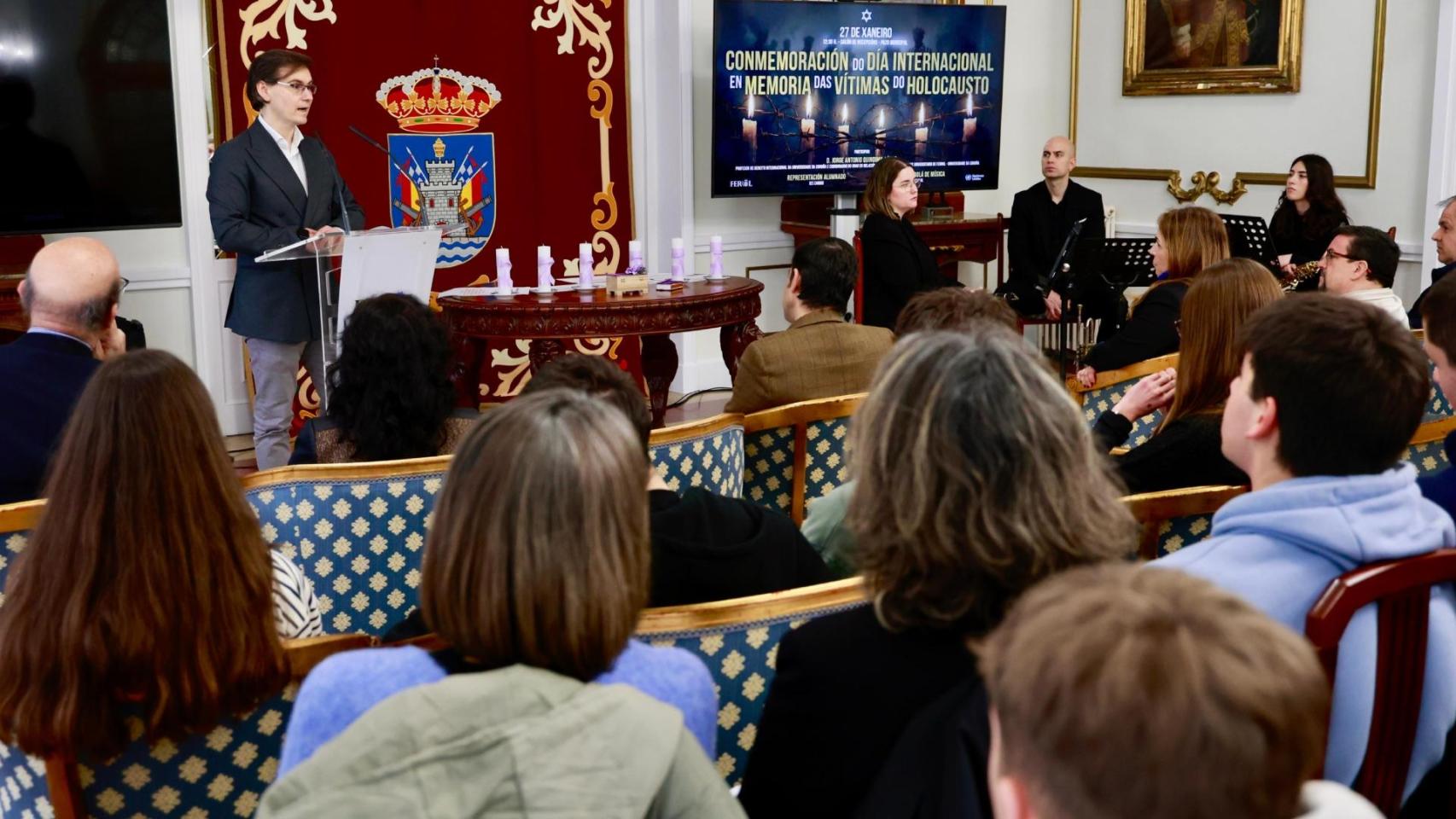 Ferrol recuerda a las víctimas del Holocausto con un acto.