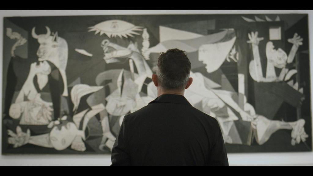 Alejandro San durante su documental.