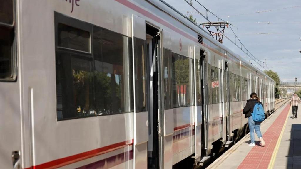 La estación de Catarroja en una imagen de archivo. EFE/ Ana Escobar
