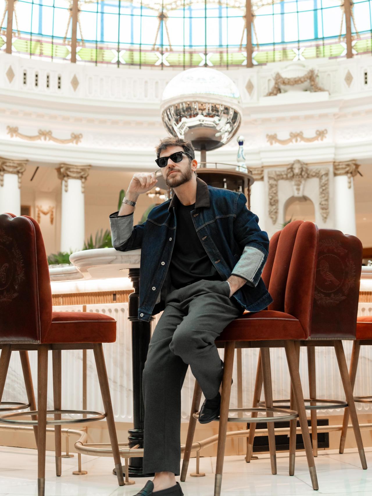 Bassave estuvo muy influido por su maestra Cristina Rota.