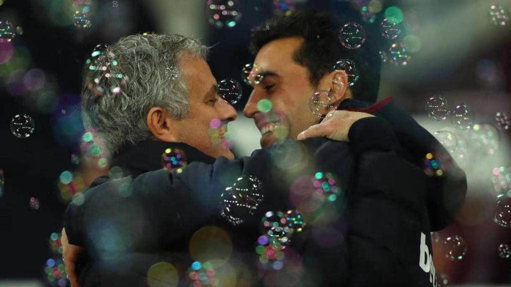 El abrazo emotivo entre José Mourinho y Álvaro Arbeloa en 2017