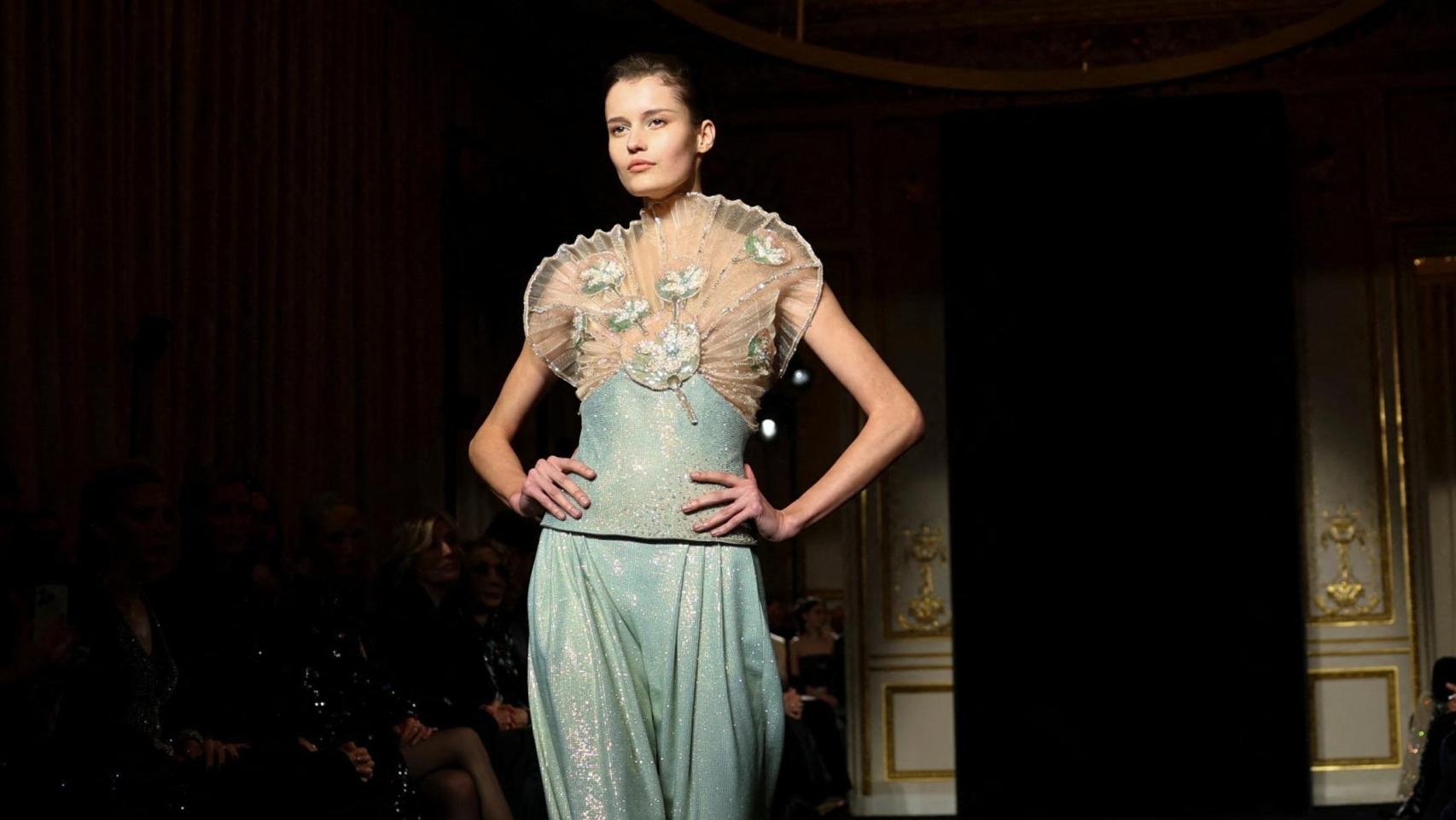 Imagen del desfile de Armani Privé.