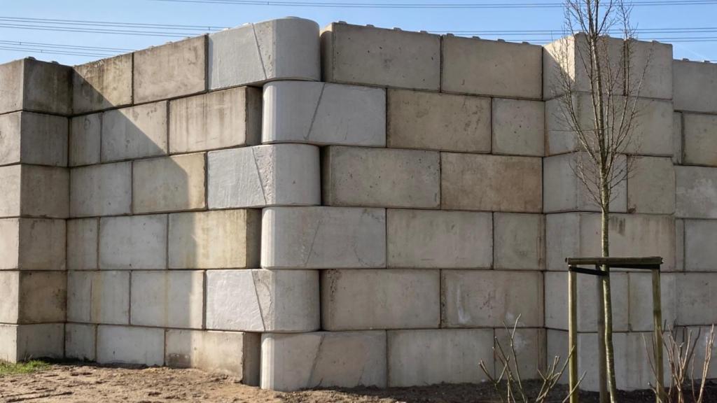 El bloque de hormigón apilable Betonblock.