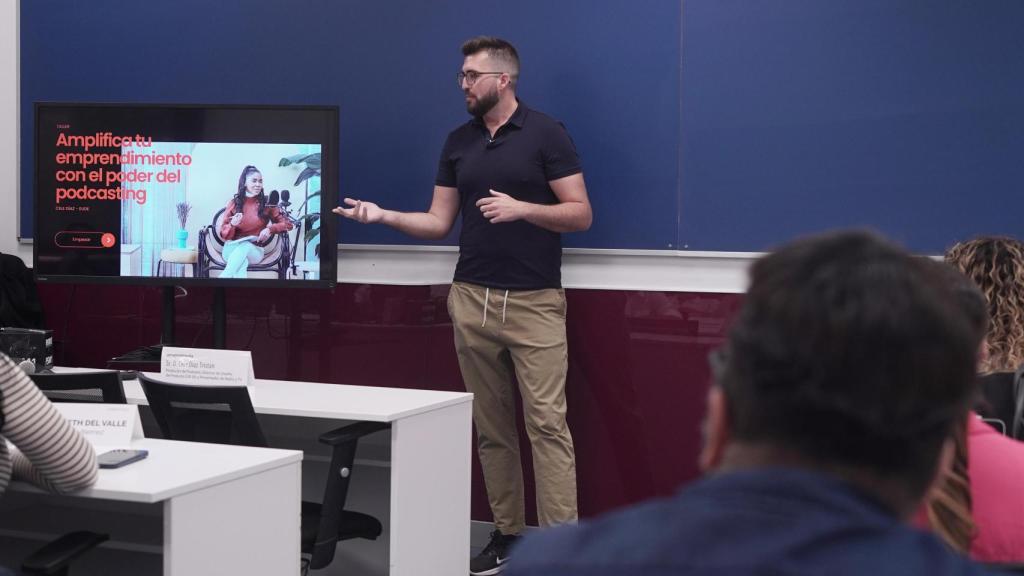 CeleDiaz, profesor del Curso de Comunicación de EL ESPAÑOL.