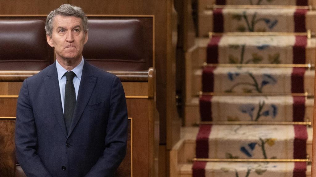 El presidente del PP, Alberto Núñez Feijóo, este martes en el Congreso.