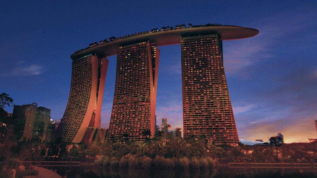 Marina Bay Sands posee uno de los hoteles más increíbles del mundo.