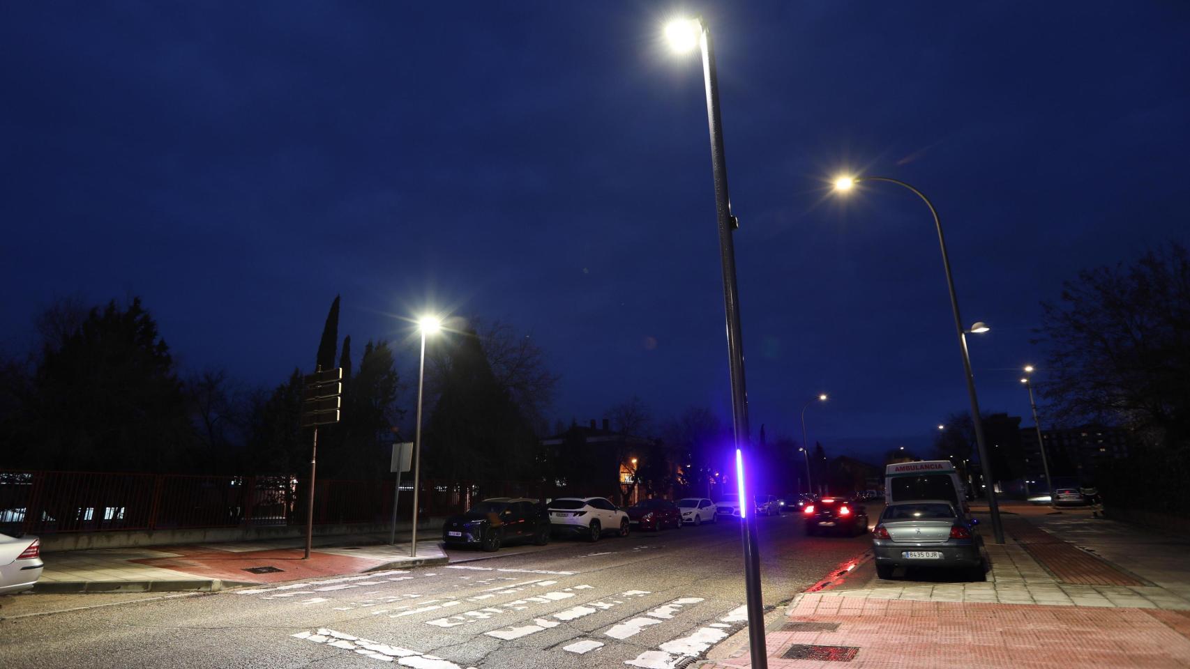 Imagen de un paso de peatones inteligente situado en la calle Valdemarías de Toledo.