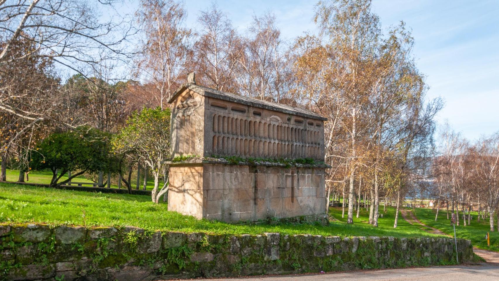 Hórreo del Parque da Riouxa