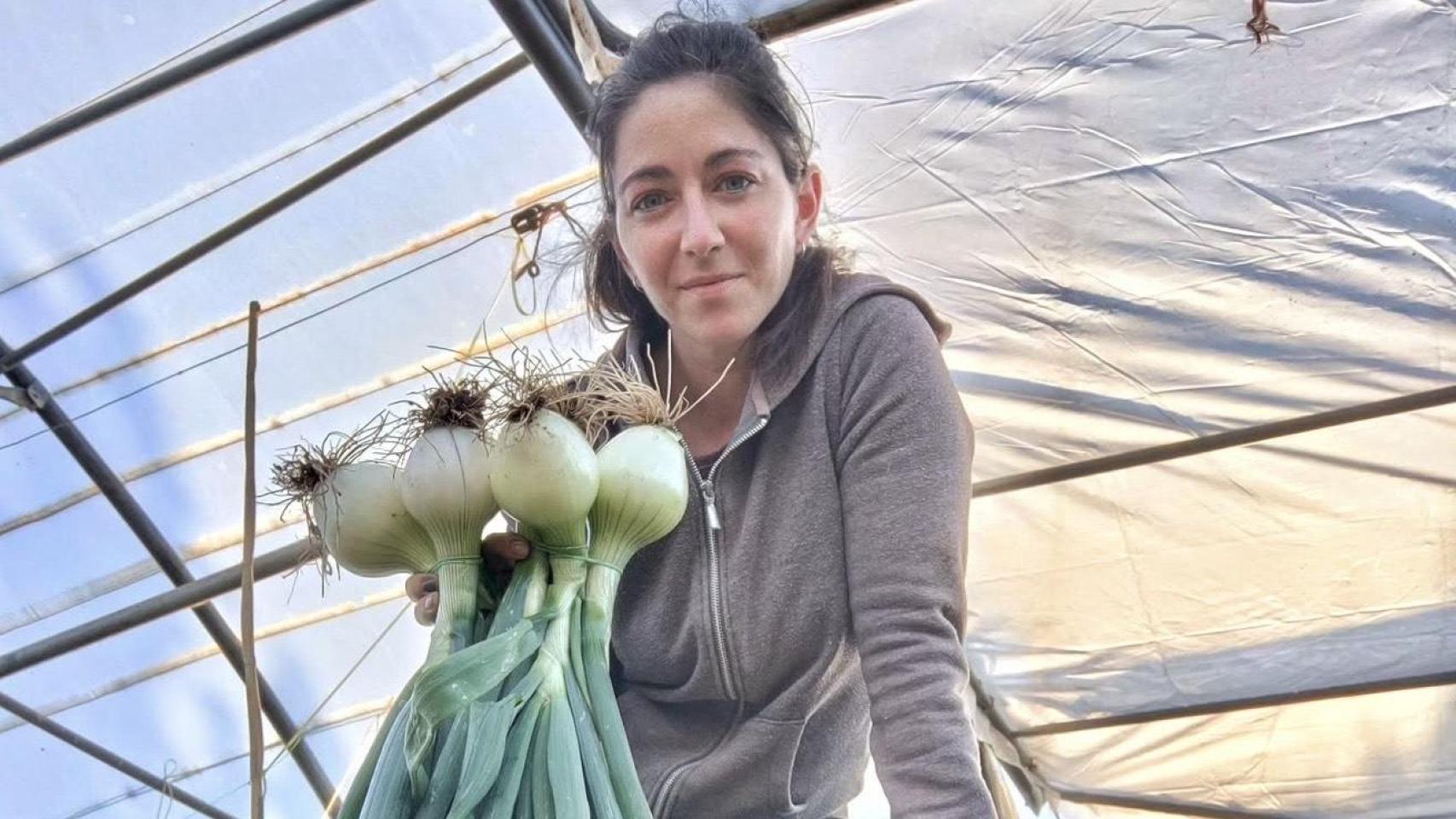 Clara, agricultora, en una foto de su Instagram (@agricultora.riojana)