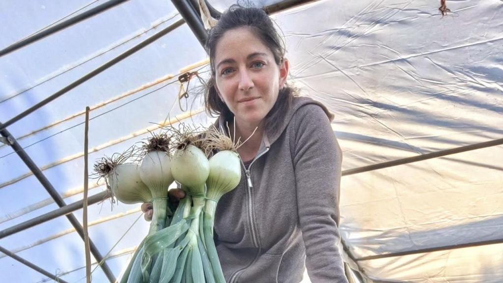 Clara, agricultora, en una foto de su Instagram (@agricultora.riojana)