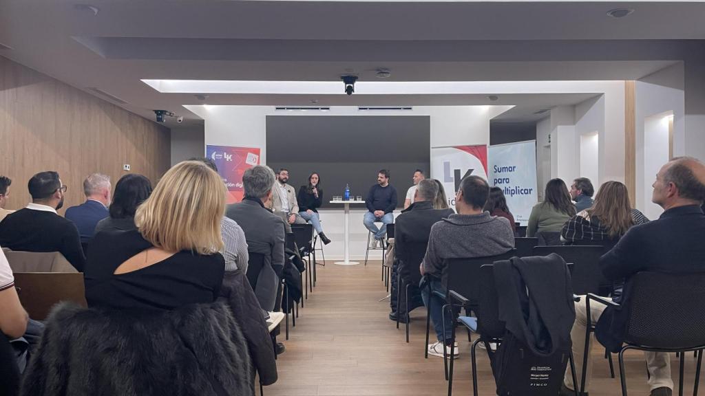 Mesa redonda organizada por LideraK