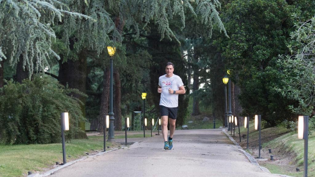 Pedro Sánchez, durante su carrera matinal en La Moncloa.