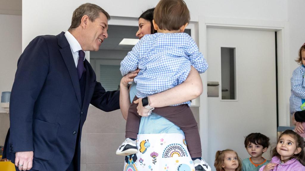 Inauguración del centro 'Señorita Amelia' de Albarreal de Tajo.