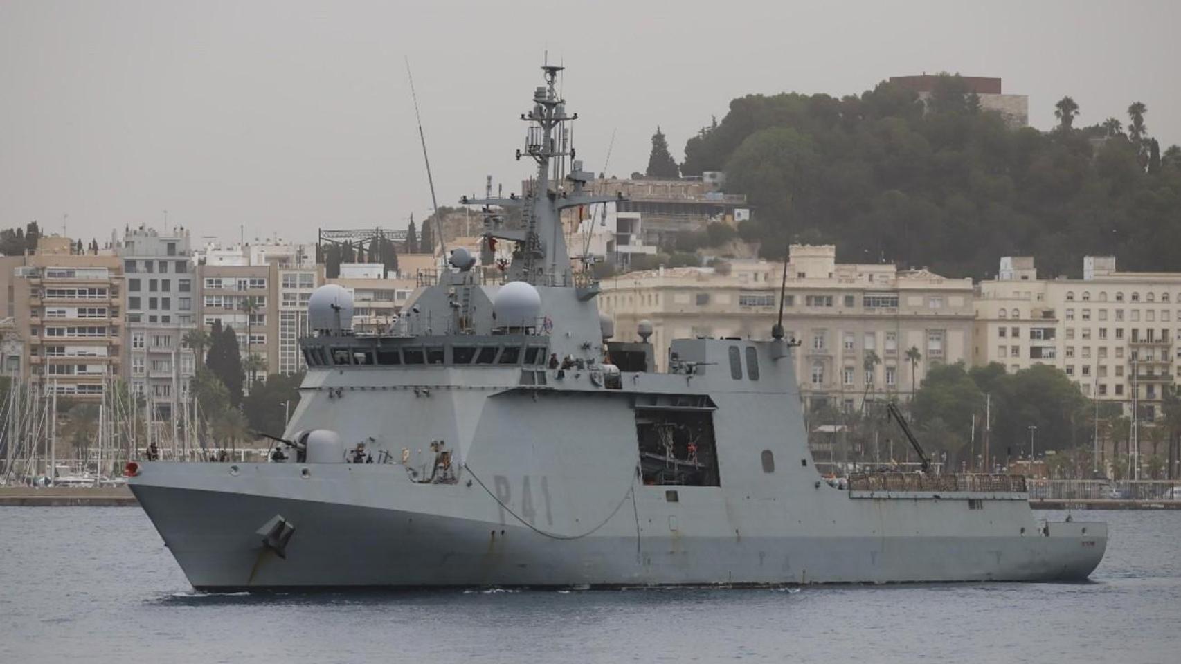 El BAM 'Meteoro' de la Armada