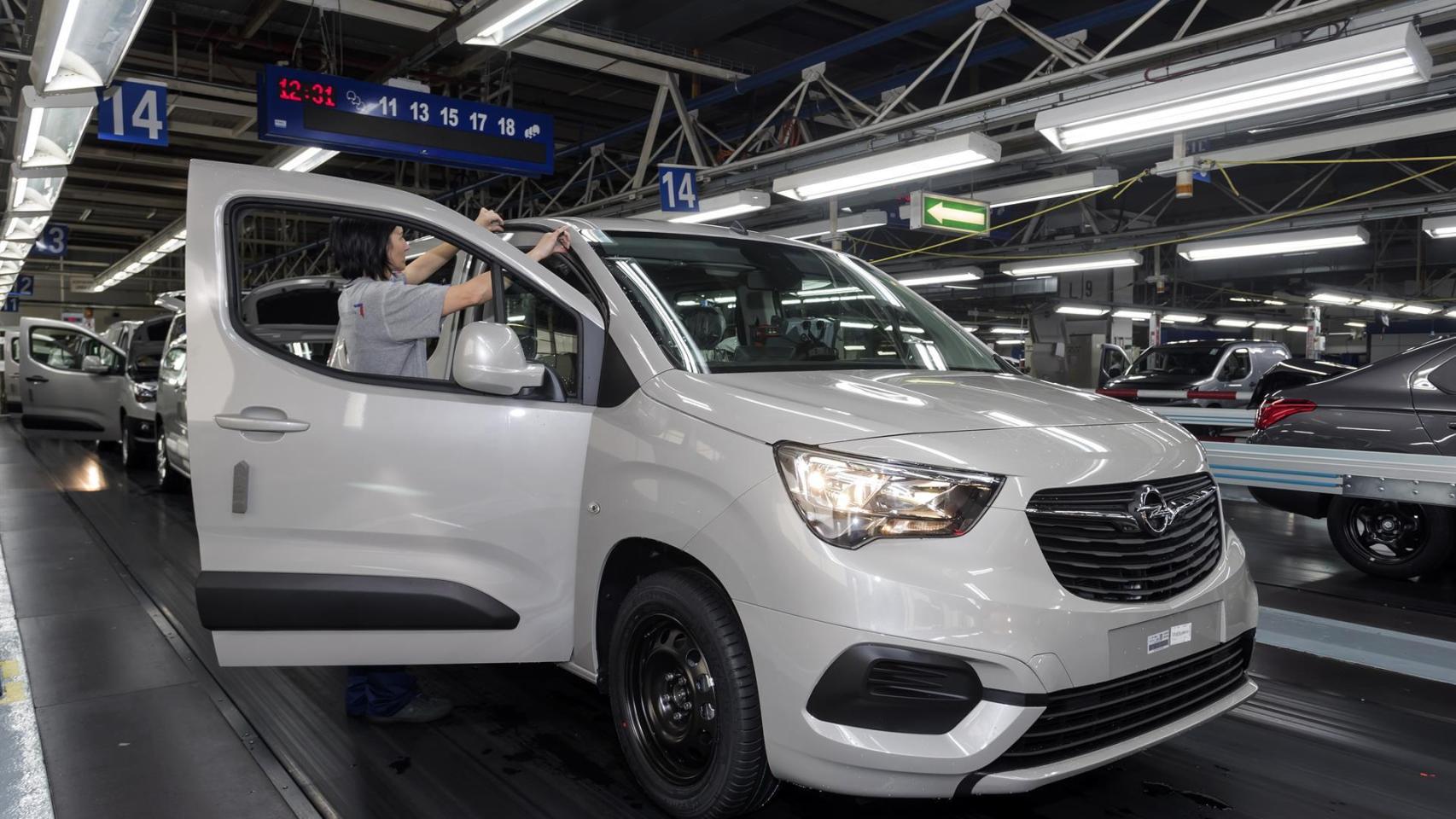Producción del Opel Combo en la planta de Stellantis Vigo