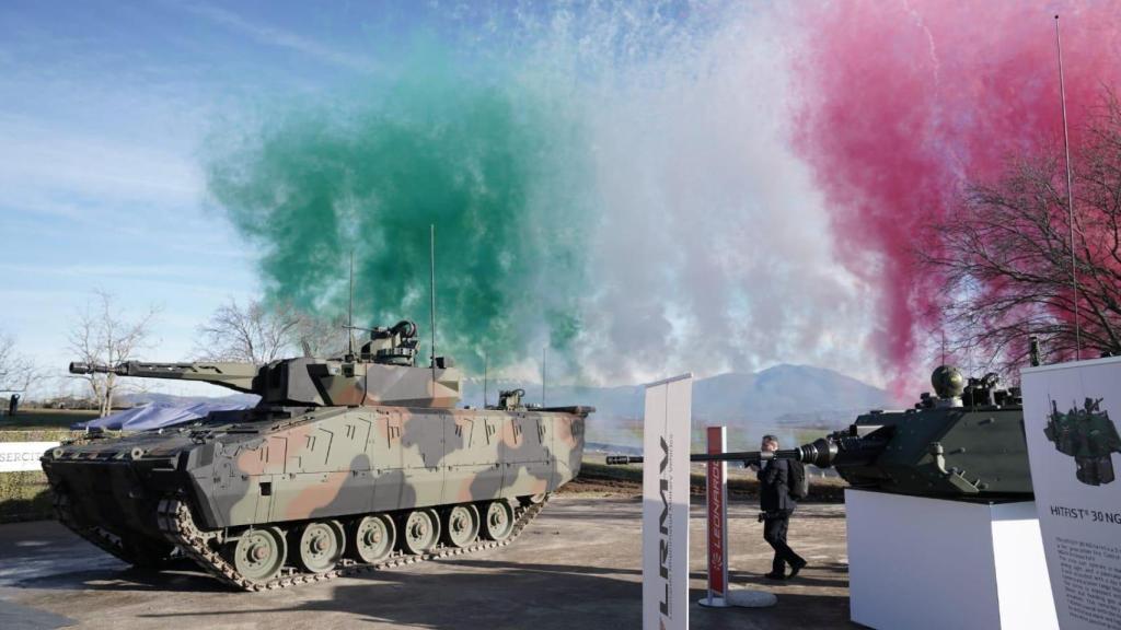 Ceremonia de entrega de los vehículos Lynx