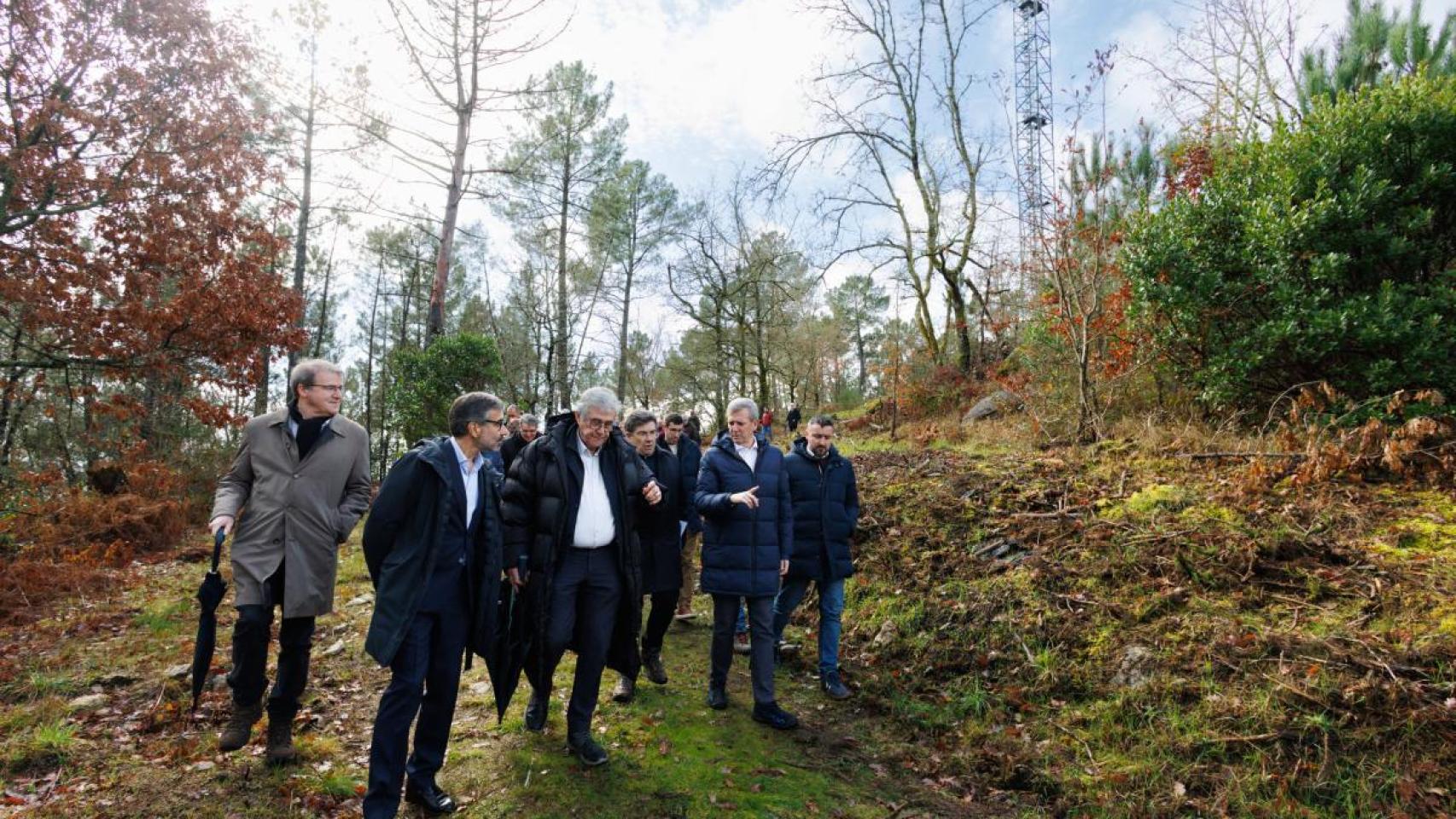 La Xunta impulsa un plan pionero en Europa para llevar cobertura móvil a 210 núcleos rurales aislados