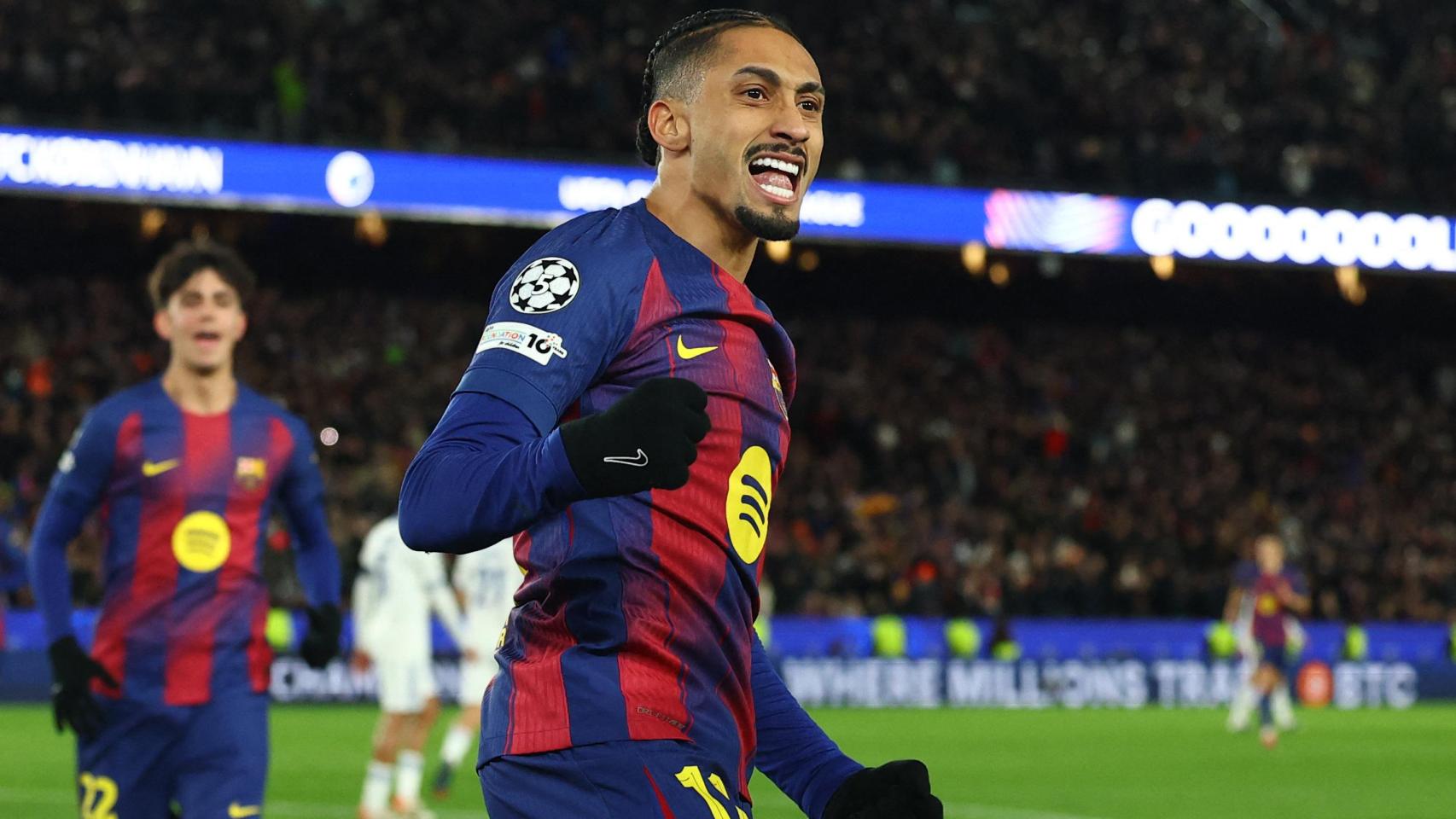 Raphinha celebra su gol contra el Copenhague.