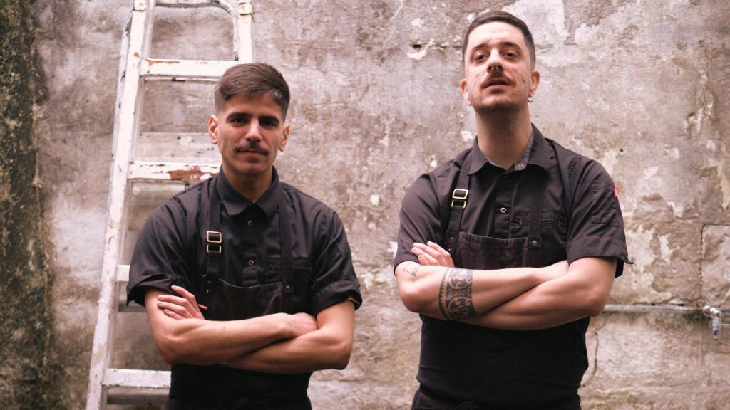 Gari y Javi, al frente de Masta (Zarautz).