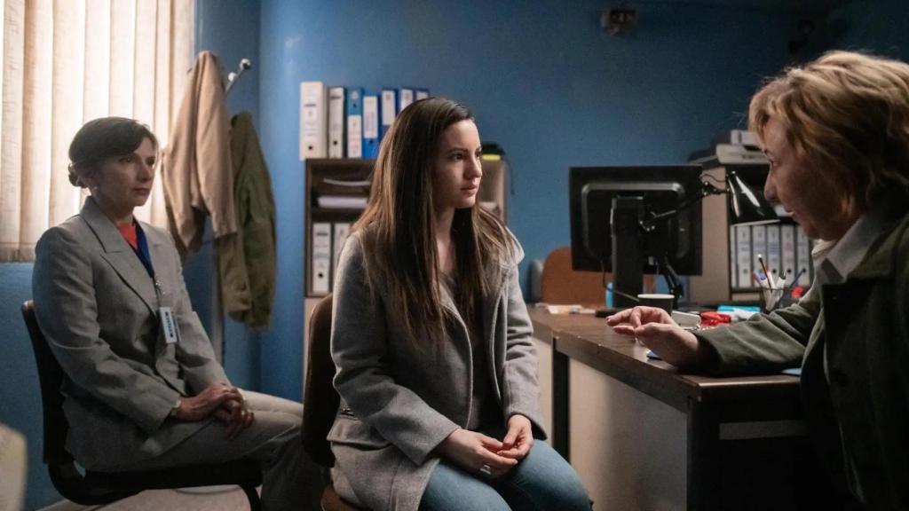 Ivana Baquero y Carmen Machi protagonizan 'La viuda negra' (Netflix).